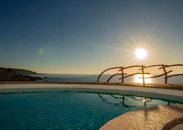 Futura Anima Sarda, Sul Tramonto Con Piscina Privata 帕拉迪索海岸